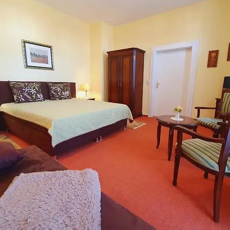 Asta Apartment *