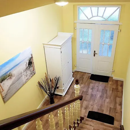 Asta Apartment