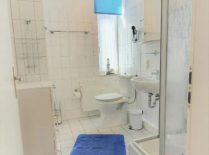 Asta Apartment *